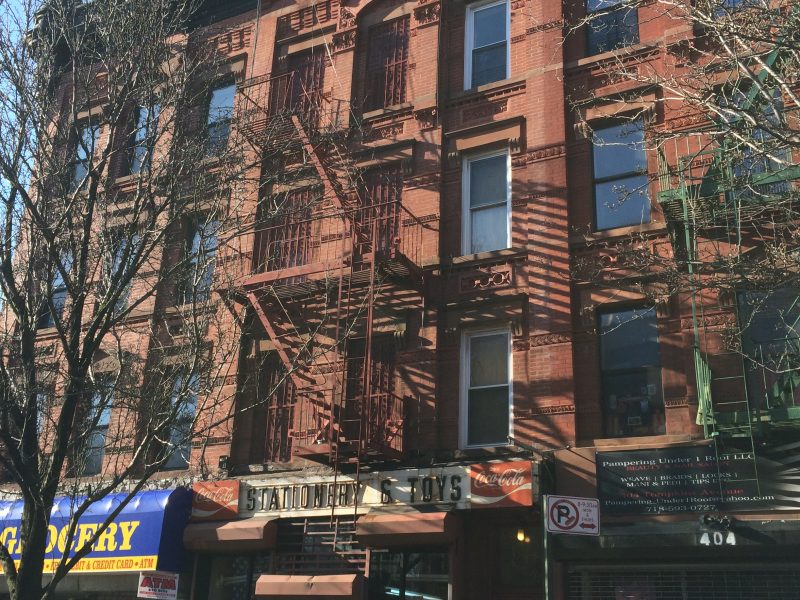 Prime Vacant 8 Unit Mixed Use Building