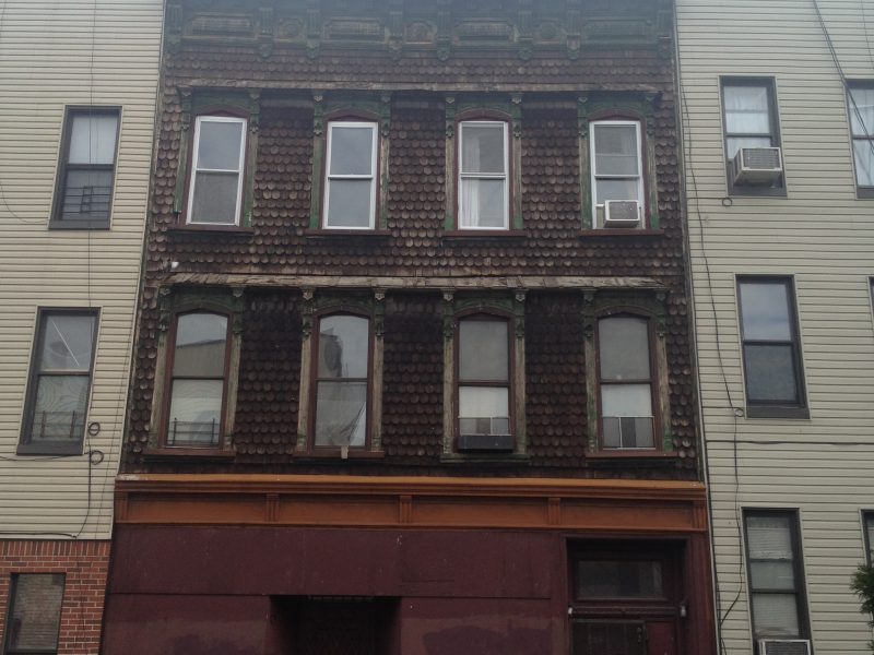 Five-Unit Free Market Building For Sale in Prime Bushwick