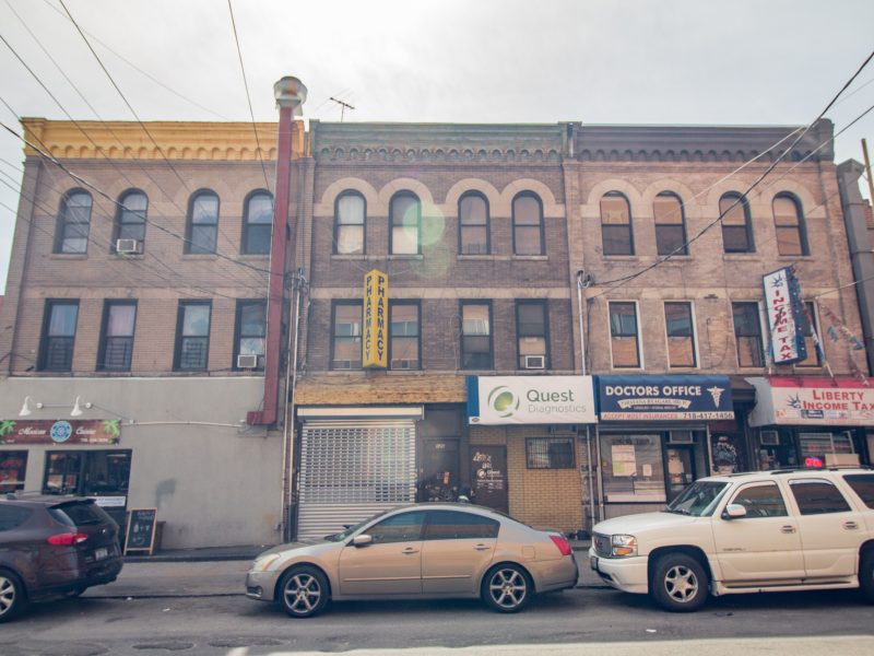 6 Unit Mixed-Use Building