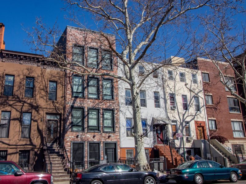 4 Unit Multifamily Building