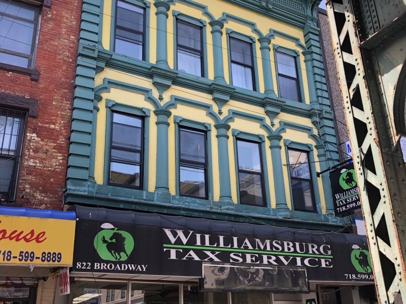 3+1 Mixed-Use Building on Broadway