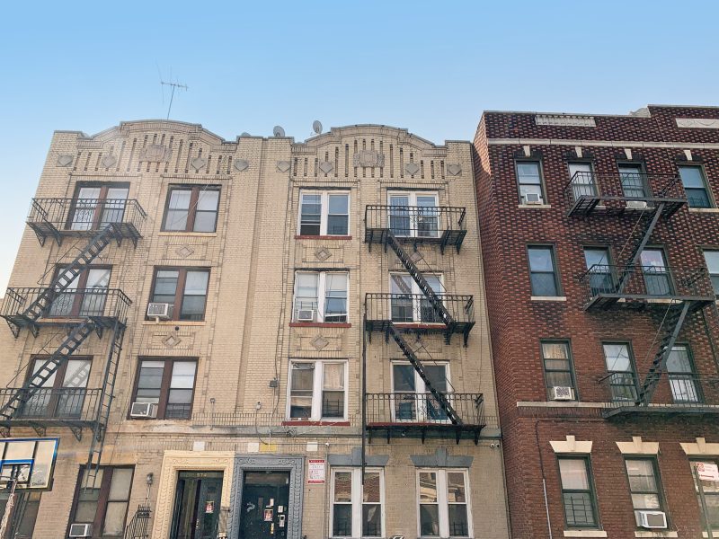 Multifamily Building 10.85% Cap in Midwood