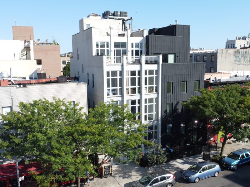 Free-Market Fully Leased Multifamily Building | Williamsburg
