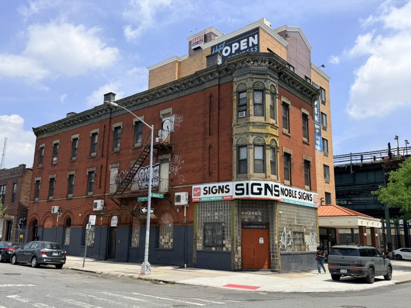 7,395 SF Commercial Building Adjacent to Broadway Junction